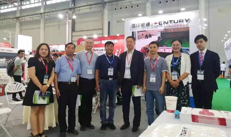 信川上料模切機(jī)組亮相武漢國(guó)際博覽中心-B6館A07-2，您來(lái)看過(guò)了嗎?