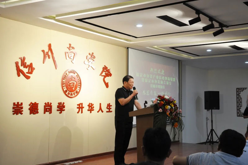 感恩有您，一路同行--熱烈歡迎保定包裝協(xié)會蒞臨信川參觀指導！