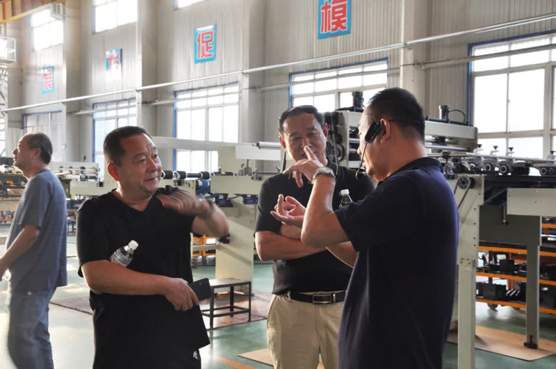 感恩有您，一路同行--熱烈歡迎保定包裝協(xié)會蒞臨信川參觀指導！