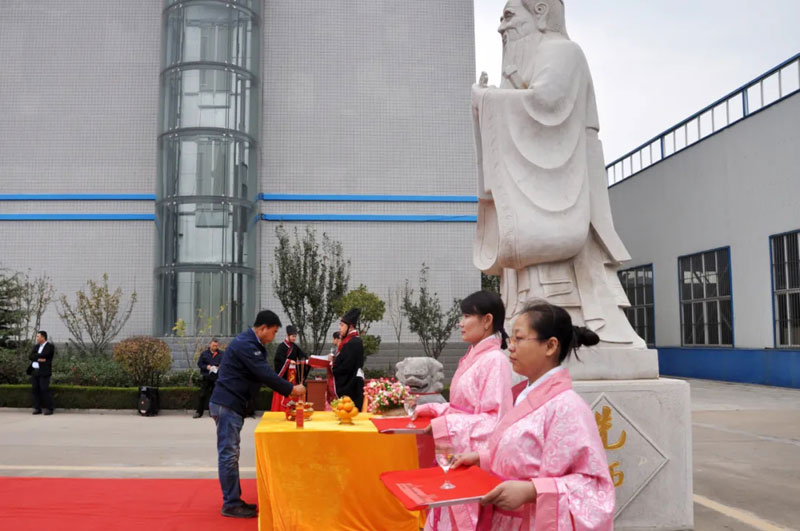 熱烈歡迎華商書(shū)院物流包裝聯(lián)盟蒞臨山東天利源參觀交流！