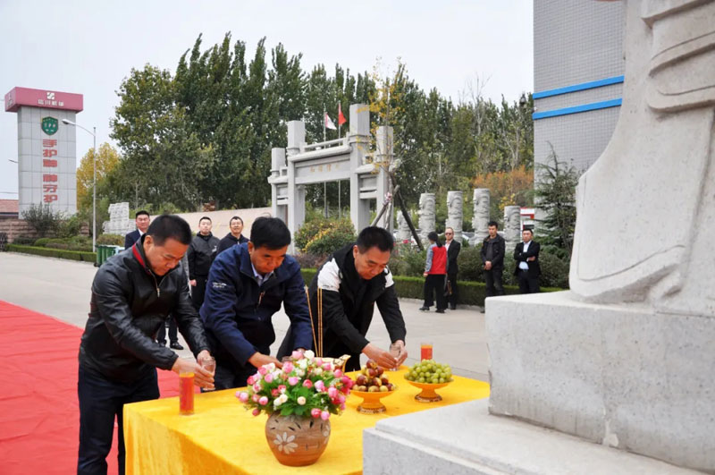 熱烈歡迎華商書(shū)院物流包裝聯(lián)盟蒞臨山東天利源參觀交流！